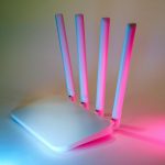 Comment fonctionne la fibre optique : une révolution technologique